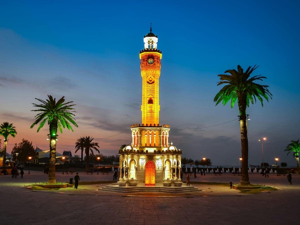 İzmir şehir manzarası — Kiraala'da İzmir kiralama