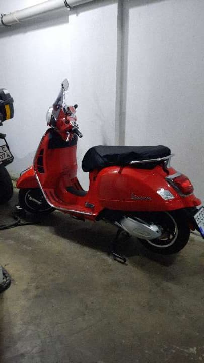 Vespa GTS300