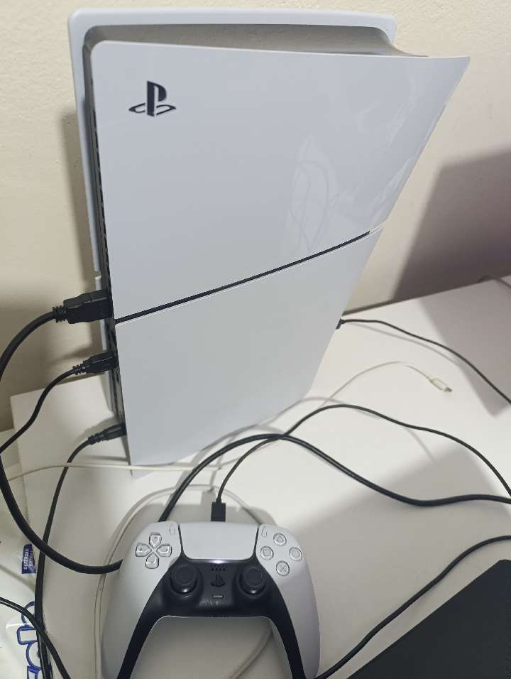 Playstation 5 + 1 Kol