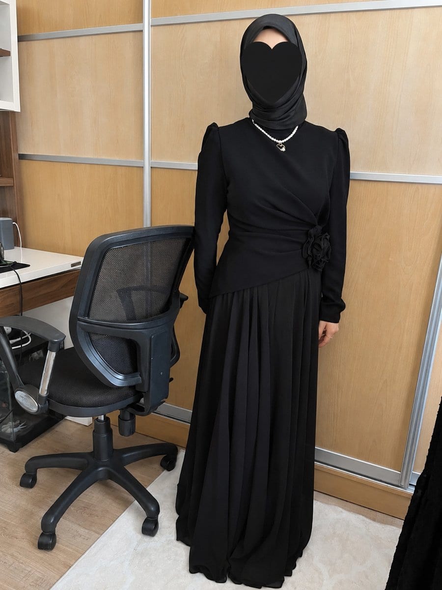 Kiralık Siyah Tek Gül Abiye