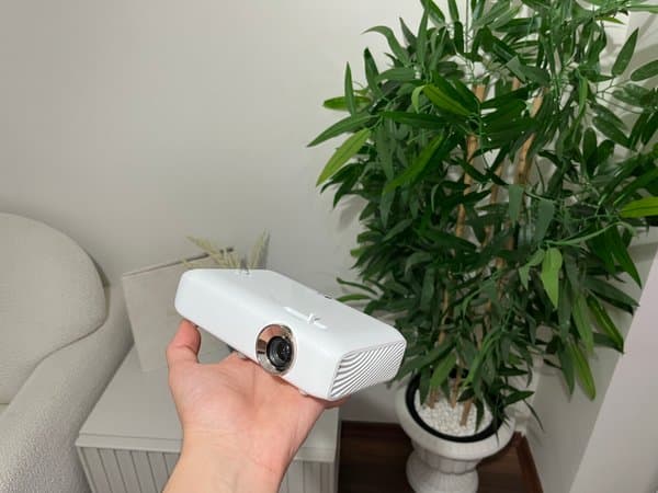 LG CineBeam Projeksiyon Cihazı