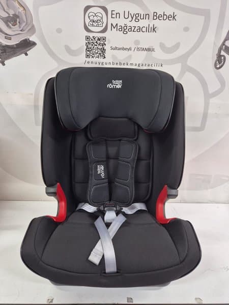Britax Römer Advansafix IV M Adac'lı 9-36 kg Oto Koltuğu - Siyah