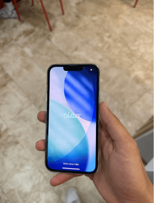Apple iPhone 13